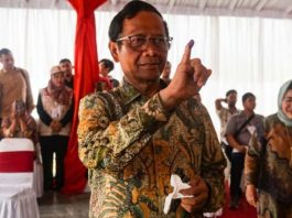 Mahfud MD Jelaskan Perbedaan Jalur Hukum Antara Angket DPR dan Gugatan MK