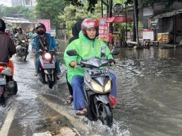 Banjir Rendam Dua RT di Jakarta Barat, Ketinggian Air Mencapai 80 Cm