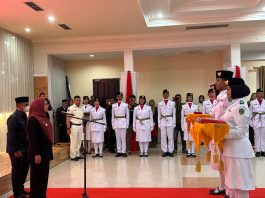 Sri Juniarsih Mas Resmikan Paskibra Berau Jelang HUT RI ke-79