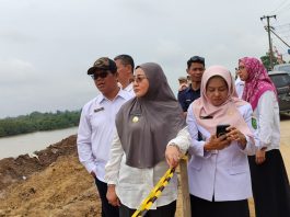 Sri Juniarsih Komitmen Tingkatkan Infrastruktur dan SDM Kampung Gurimbang