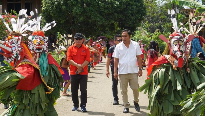 Dukungan Legislator dan Kearifan Lokal Jadi Modal Kuat Pasangan FENA di Pilkada Kutai Barat